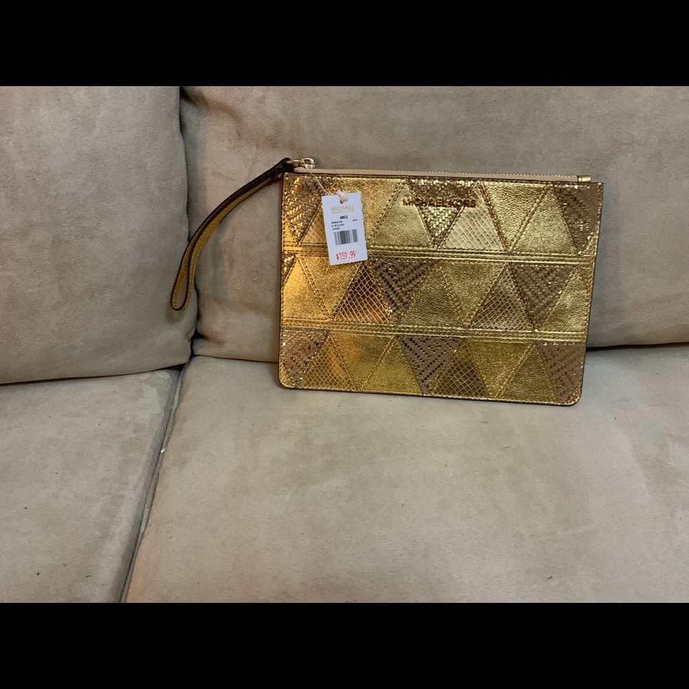 Adele Clutch